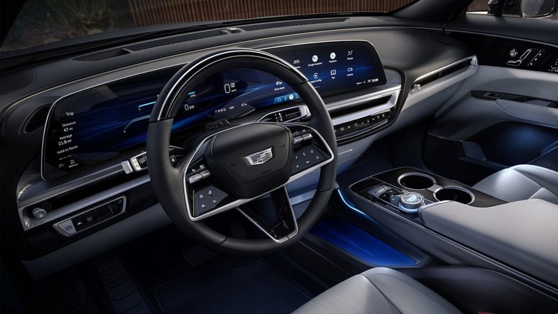 2023-Cadillac-LYRIQ-027-1024x576