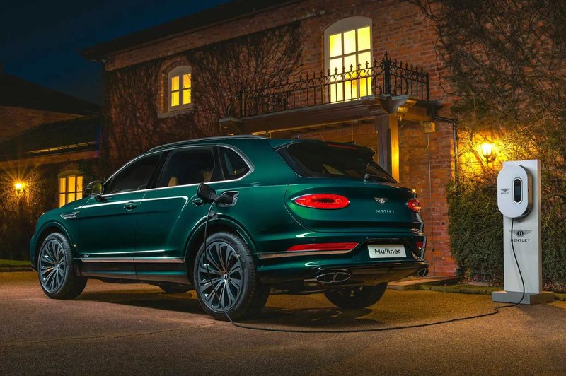 bentley_electricsuv_101