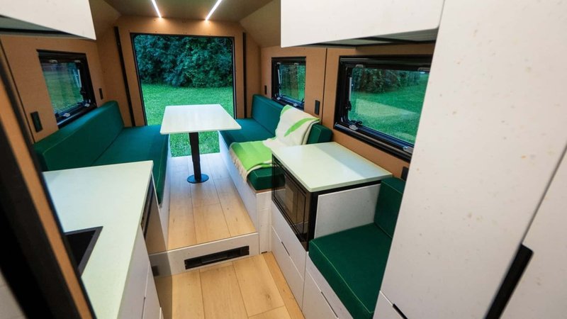 grounded-g3-electric-camper-van (1)