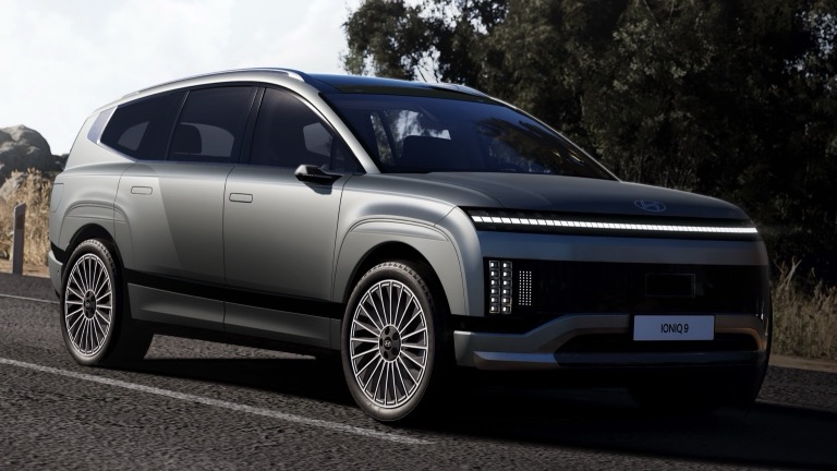 Характеристики Hyundai IONIQ 9 RWD Long Range Lithium-ion (2025)