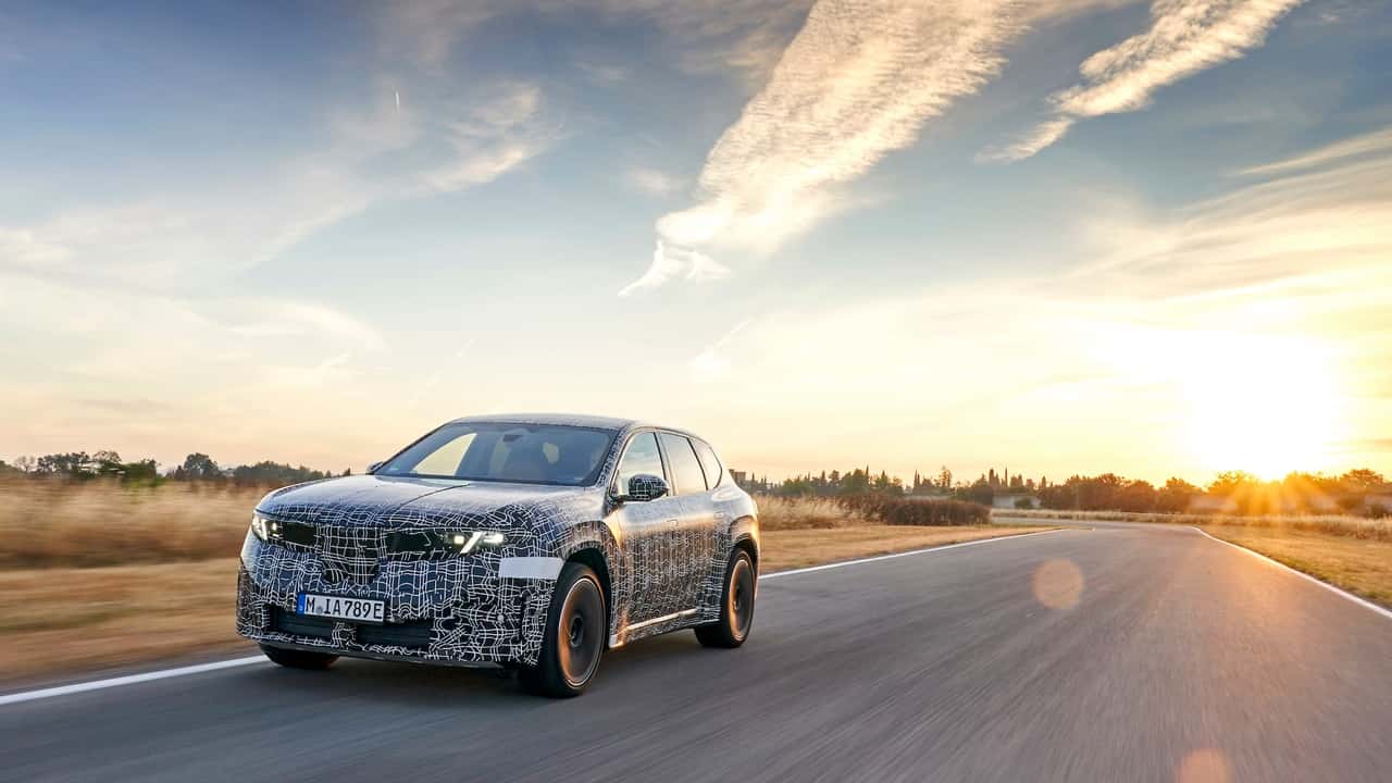 Скільки часу BMW iX3 потребує, щоб обійти бензиновий авто за вуглецевим слідом