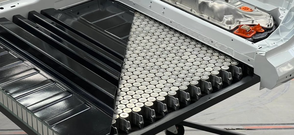 Нова батарея Panasonic може додати до 161 км дальності Tesla