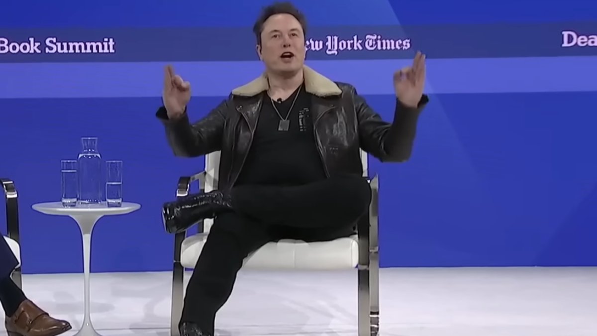 Tesla спростувала WSJ: рада не шукає нового CEO замість Маска