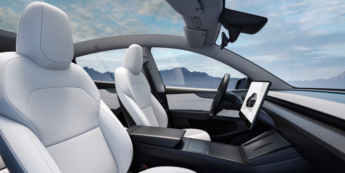 Tesla відкликає Model 3 та Model Y через ненадійні кріплення сидінь