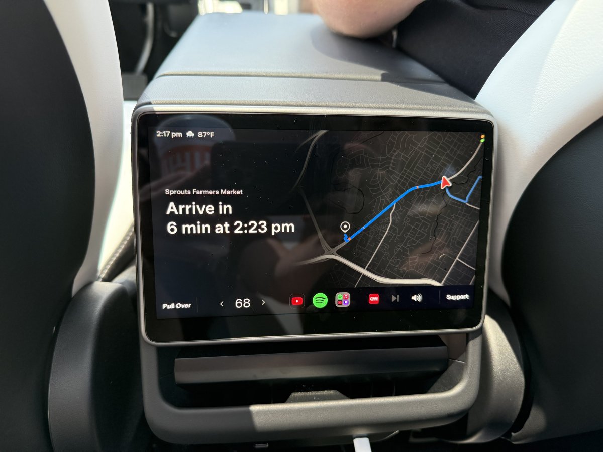 Tesla запускає Robotaxi в Остіні: перші поїздки та нові функції