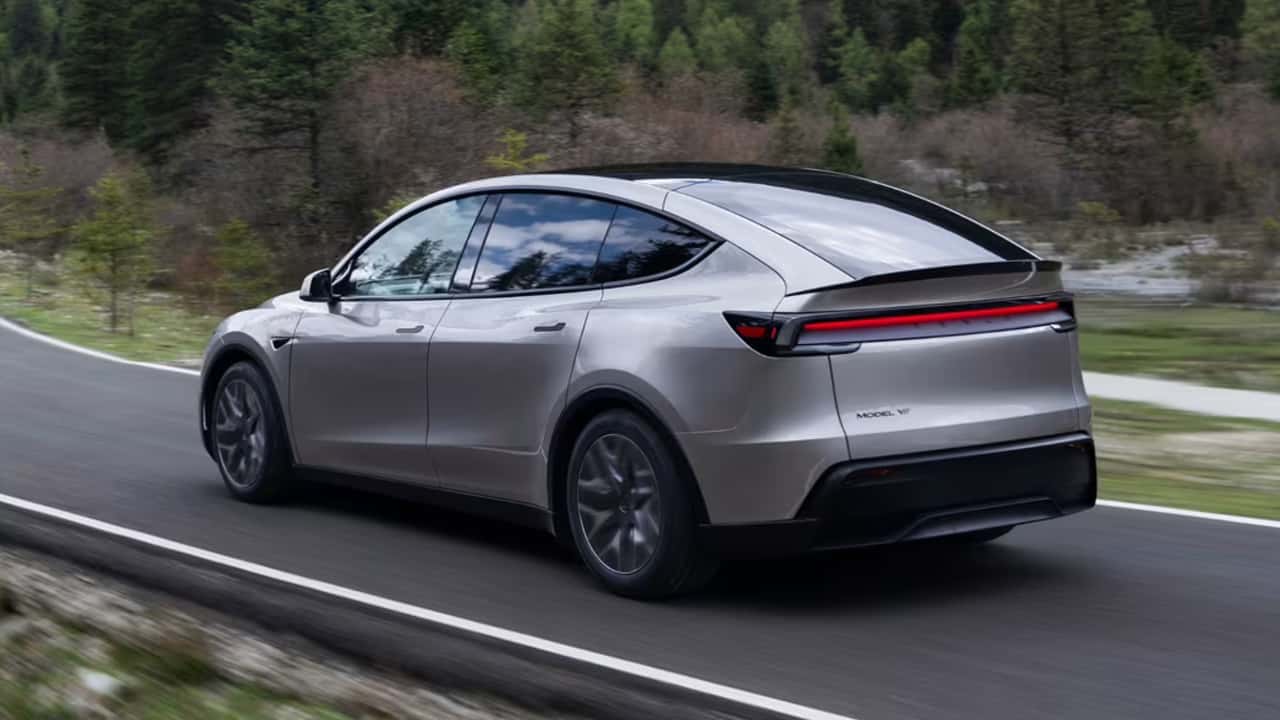 Tesla подовжує Model Y, щоб залишатися в Китаї