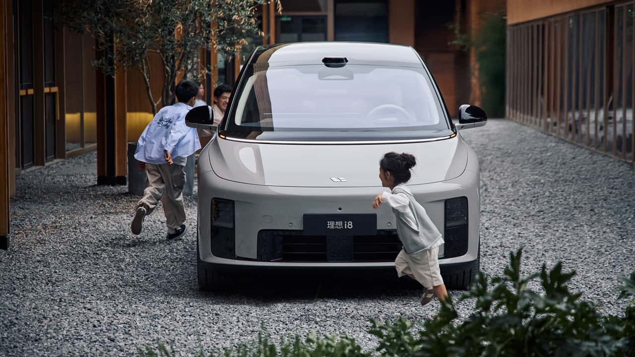 Трирядний Tesla Model Y вийшов у Китаї – чи є майбутнє у бренду?