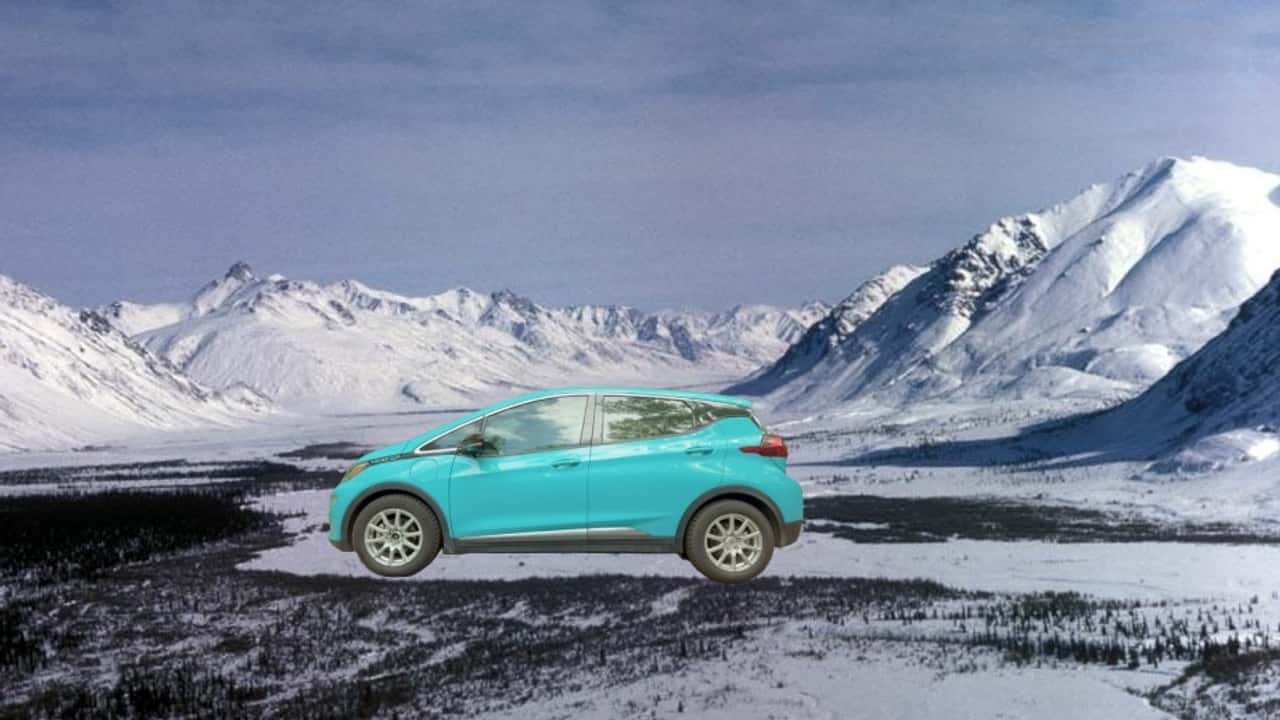 Власник купив Chevrolet Bolt і їде ним 12874 км до Північного Льодовитого океану