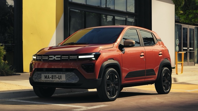 Характеристики Dacia Spring передній привід 65 літій-іонна батарея (2024)