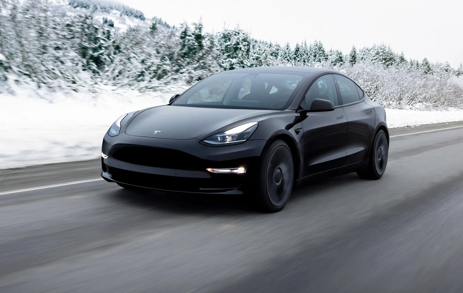 4 лайфхаки для Tesla: приховані функції, які зроблять водіння комфортнішим і безпечнішим